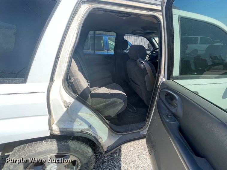 image for item II9372 2002 Chevrolet Trail Blazer  SUV