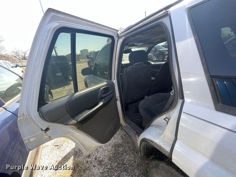 image for item II9372 2002 Chevrolet Trail Blazer  SUV