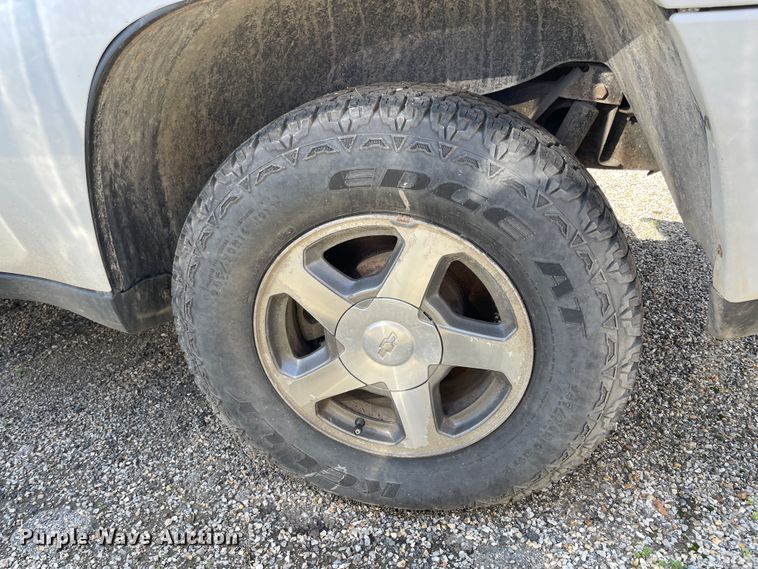 image for item II9372 2002 Chevrolet Trail Blazer  SUV