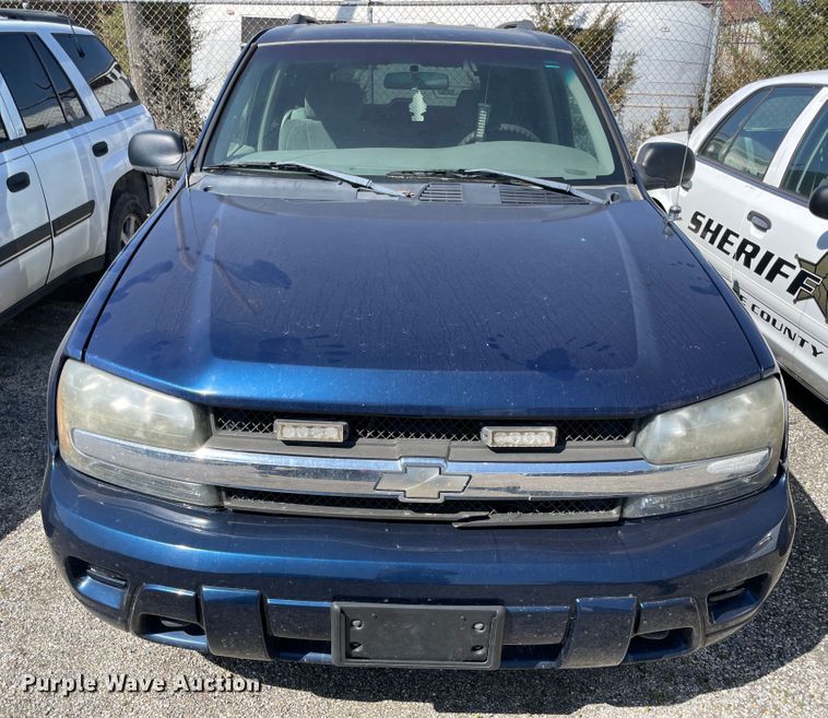 image for item II9373 2004 Chevrolet Trail Blazer  SUV