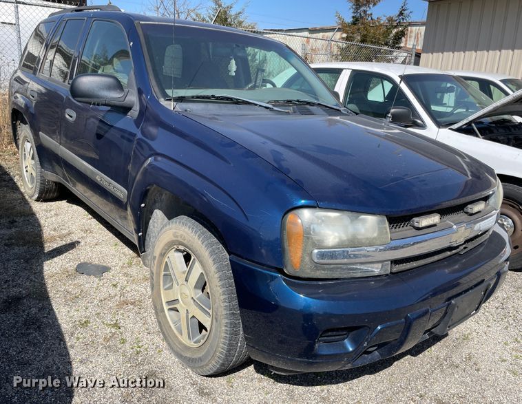 image for item II9373 2004 Chevrolet Trail Blazer  SUV