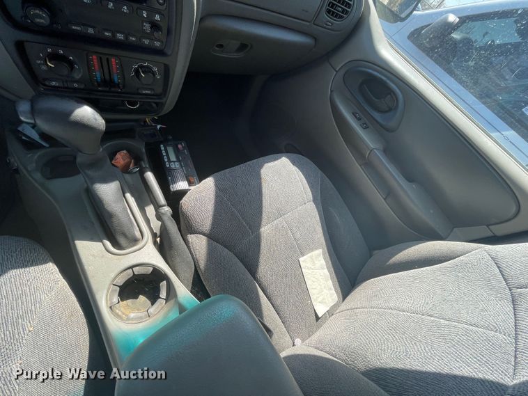 image for item II9373 2004 Chevrolet Trail Blazer  SUV