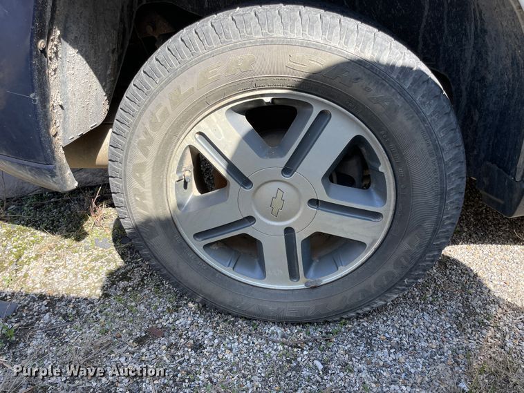 image for item II9373 2004 Chevrolet Trail Blazer  SUV