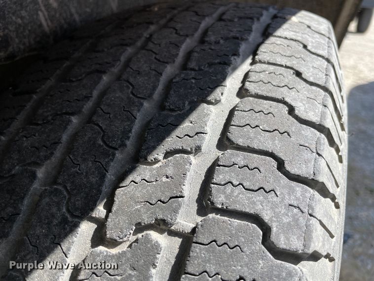 image for item II9373 2004 Chevrolet Trail Blazer  SUV