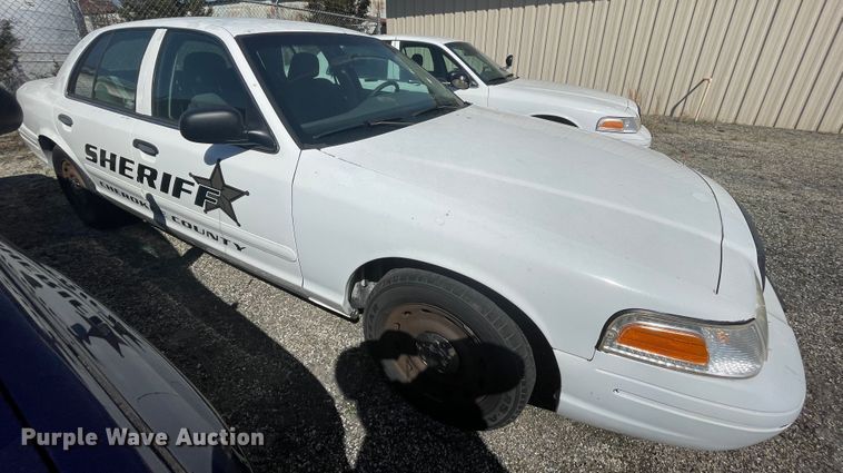 image for item II9374 2003 Ford Crown Victoria Police Interceptor