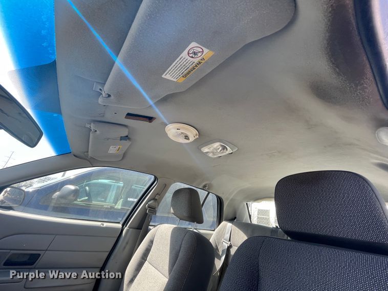 image for item II9374 2003 Ford Crown Victoria Police Interceptor