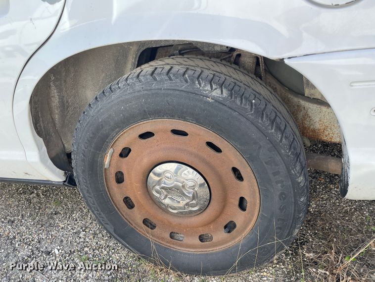 image for item II9374 2003 Ford Crown Victoria Police Interceptor