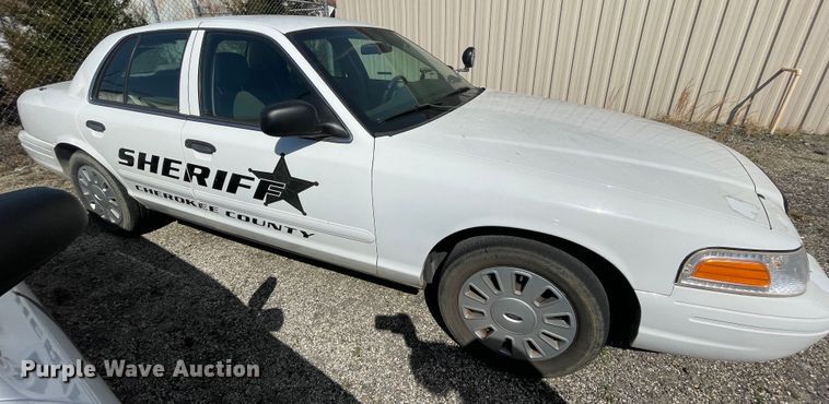 image for item II9375 2007 Ford Crown Victoria Police Interceptor