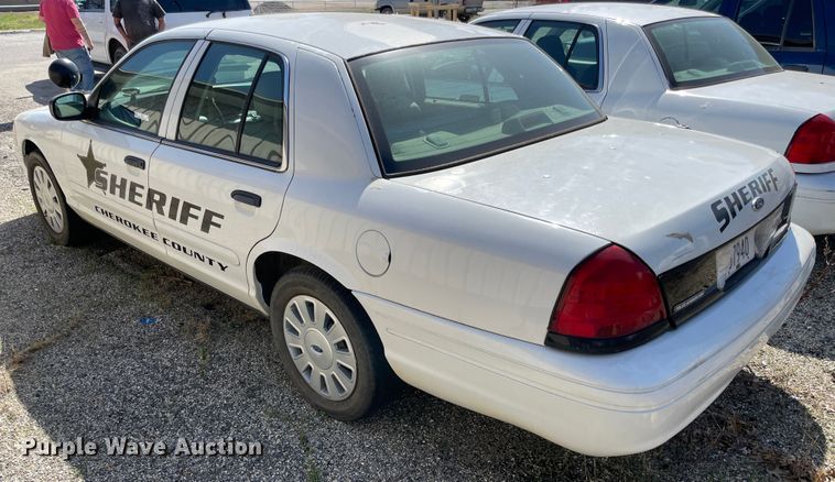 image for item II9375 2007 Ford Crown Victoria Police Interceptor