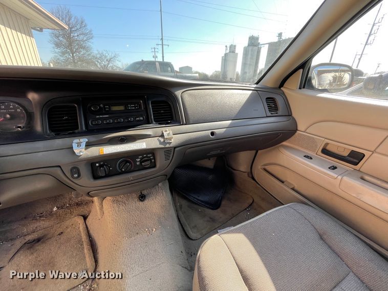 image for item II9375 2007 Ford Crown Victoria Police Interceptor