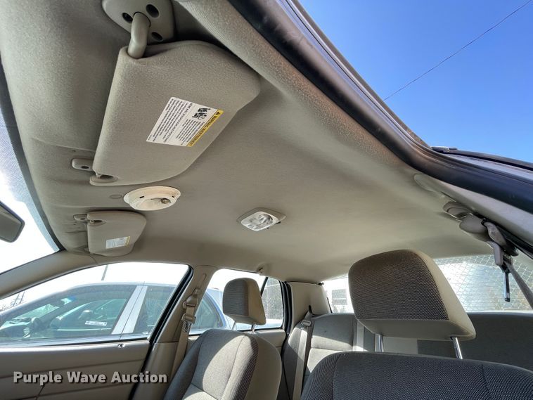 image for item II9375 2007 Ford Crown Victoria Police Interceptor