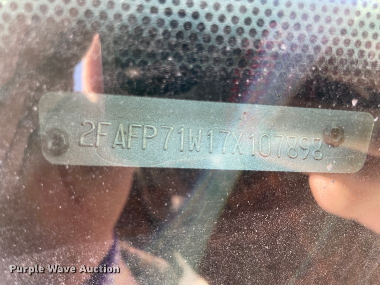 image for item II9375 2007 Ford Crown Victoria Police Interceptor