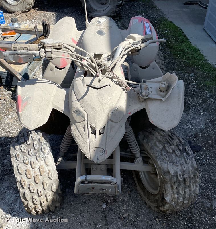image for item II9379 2005 Polaris Predator  ATV