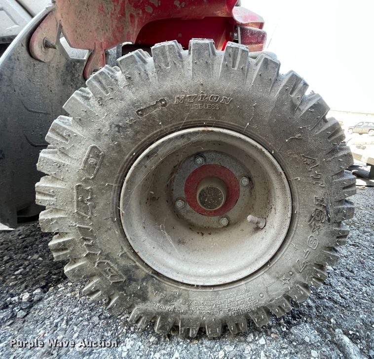 image for item II9379 2005 Polaris Predator  ATV