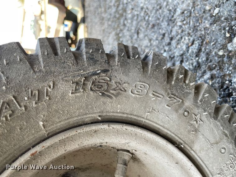 image for item II9379 2005 Polaris Predator  ATV