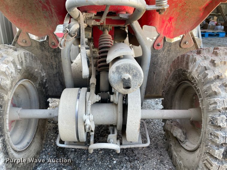 image for item II9379 2005 Polaris Predator  ATV