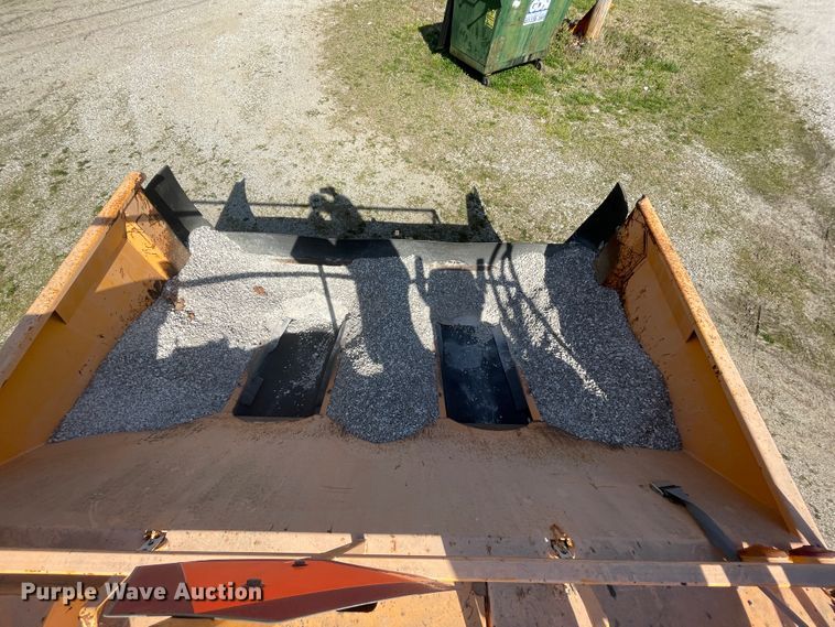 image for item II9386 Rosco SPRHH  chip spreader