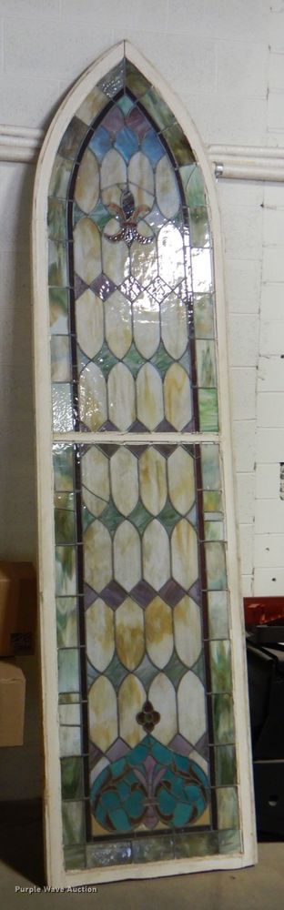 image for item II9932 Stained glass window