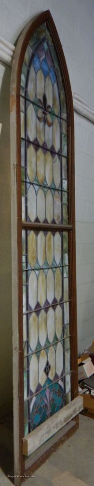 image for item II9933 Stained glass window