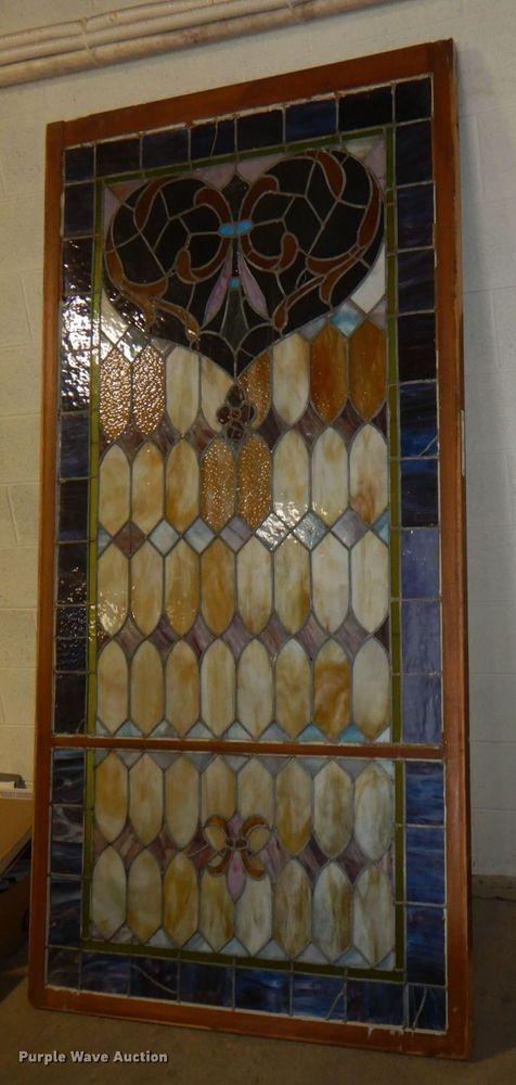 image for item II9934 Stained glass window