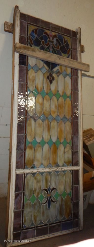 image for item II9935 Stained glass window