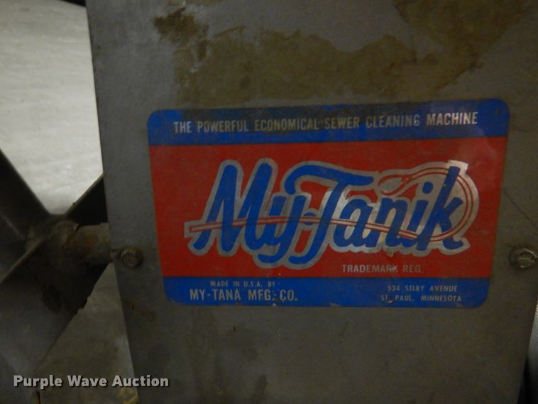 image for item II9936 My Tanik M-755 sewer machine