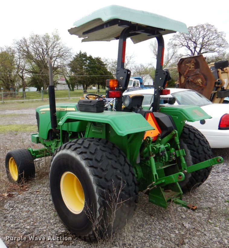 image for item II9939 John Deere 5075E  tractor