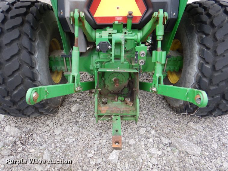 image for item II9939 John Deere 5075E  tractor