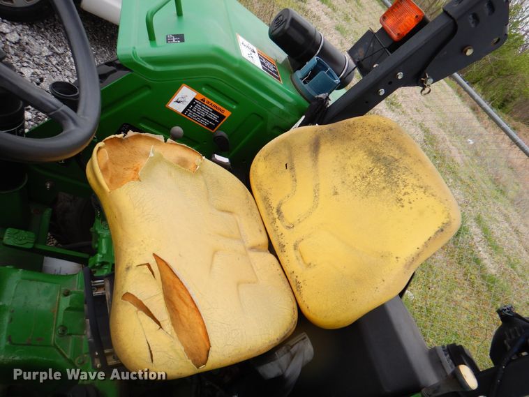image for item II9939 John Deere 5075E  tractor
