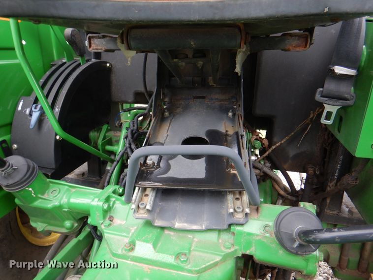 image for item II9939 John Deere 5075E  tractor