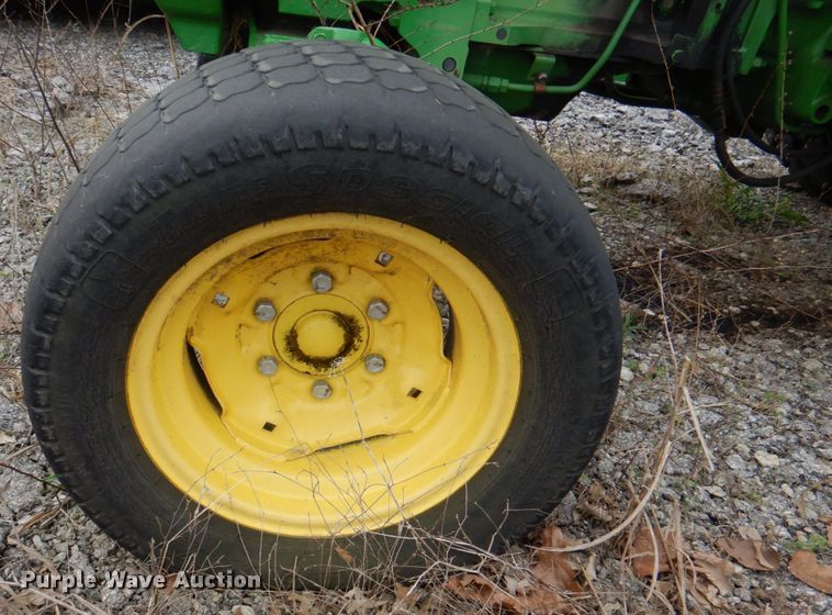image for item II9939 John Deere 5075E  tractor