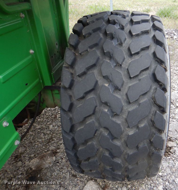 image for item II9939 John Deere 5075E  tractor