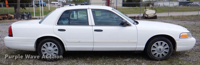image for item II9940 2010 Ford Crown Victoria Police Interceptor
