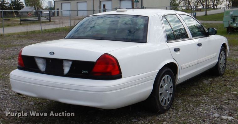 image for item II9940 2010 Ford Crown Victoria Police Interceptor