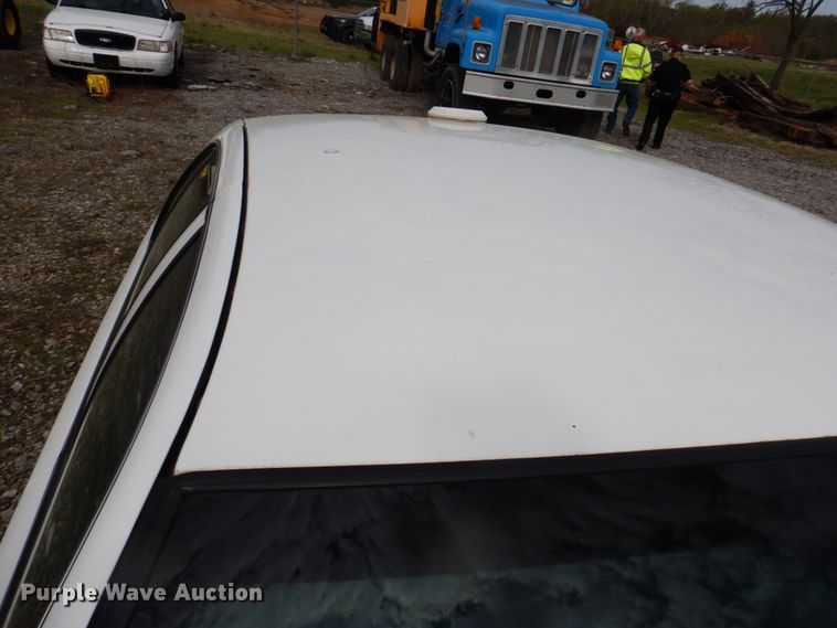 image for item II9940 2010 Ford Crown Victoria Police Interceptor