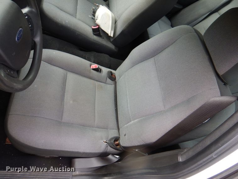 image for item II9940 2010 Ford Crown Victoria Police Interceptor