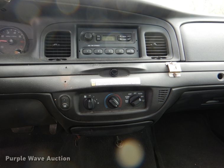 image for item II9940 2010 Ford Crown Victoria Police Interceptor