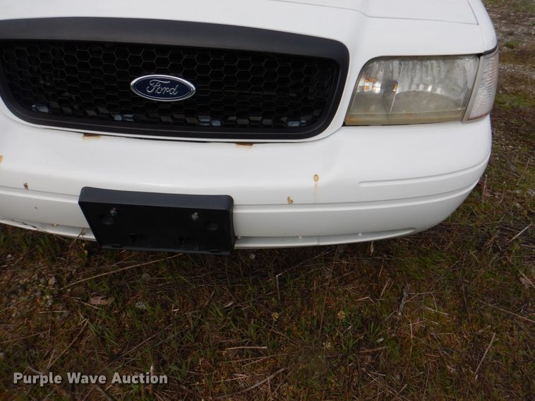 image for item II9941 2010 Ford Crown Victoria Police Interceptor