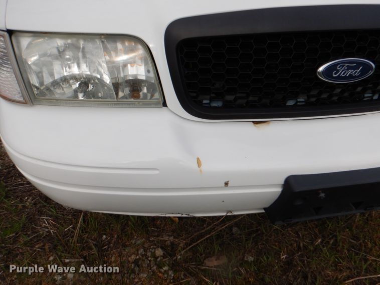 image for item II9941 2010 Ford Crown Victoria Police Interceptor