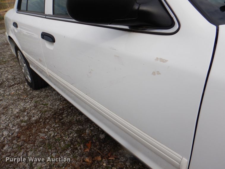 image for item II9941 2010 Ford Crown Victoria Police Interceptor