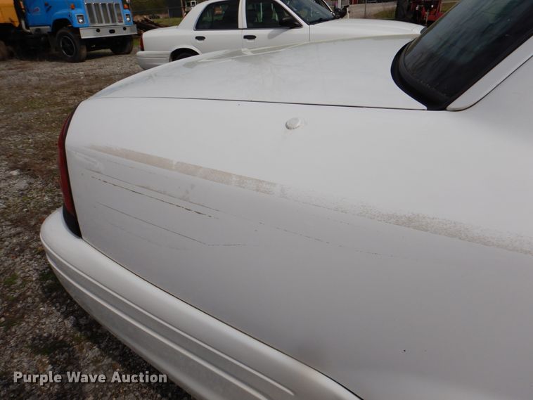 image for item II9941 2010 Ford Crown Victoria Police Interceptor