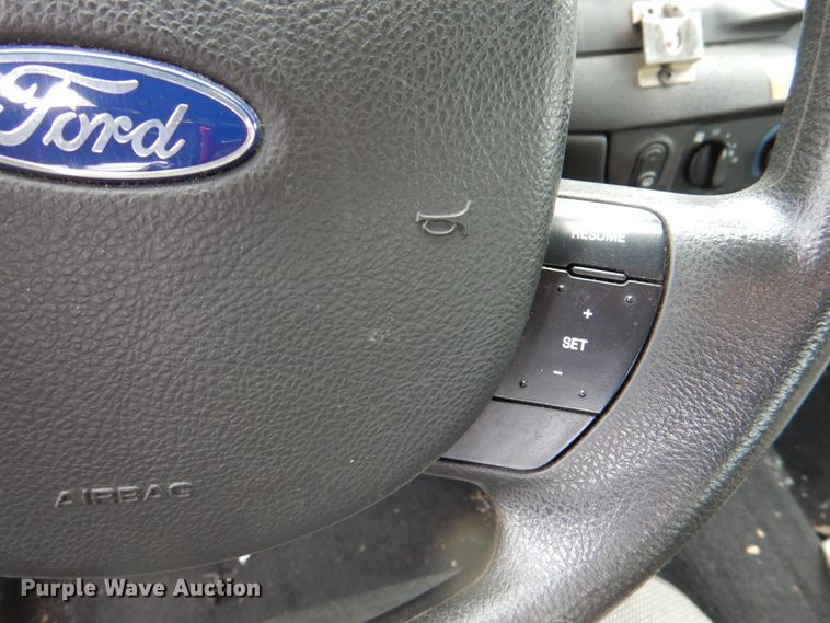 image for item II9941 2010 Ford Crown Victoria Police Interceptor