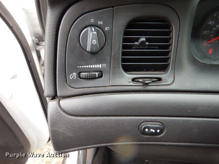 image for item II9941 2010 Ford Crown Victoria Police Interceptor