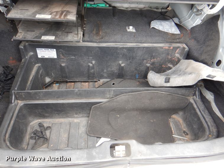 image for item II9941 2010 Ford Crown Victoria Police Interceptor