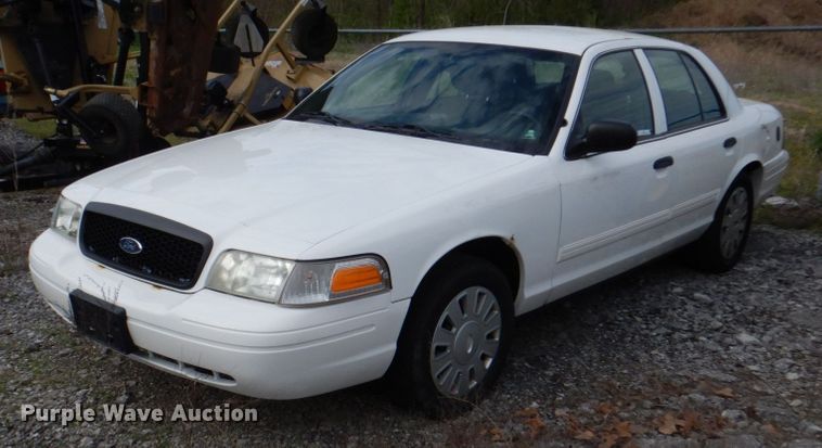 image for item II9942 2011 Ford Crown Victoria Police Interceptor