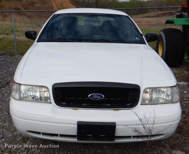 image for item II9942 2011 Ford Crown Victoria Police Interceptor