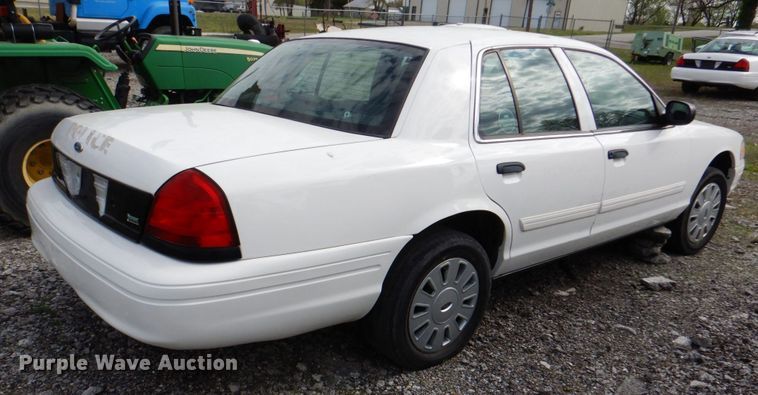 image for item II9942 2011 Ford Crown Victoria Police Interceptor