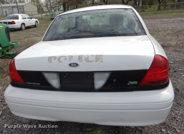 image for item II9942 2011 Ford Crown Victoria Police Interceptor
