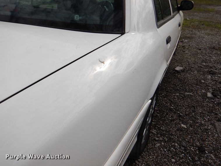 image for item II9942 2011 Ford Crown Victoria Police Interceptor