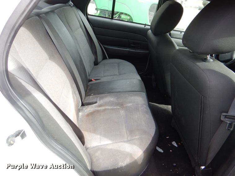 image for item II9942 2011 Ford Crown Victoria Police Interceptor